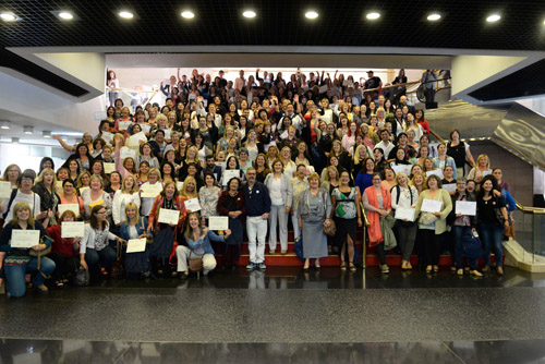 foto grupal de las personas egresadas del curso