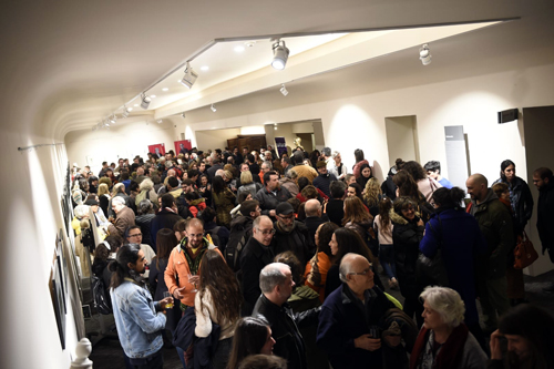 publico asistente en la antesala